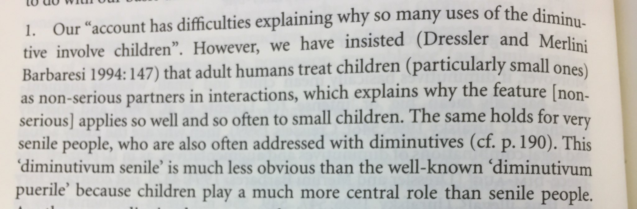 Extracto dun libro onde argumenta que os diminutivos úsanse cos cativos porque non os tomamos a serio.