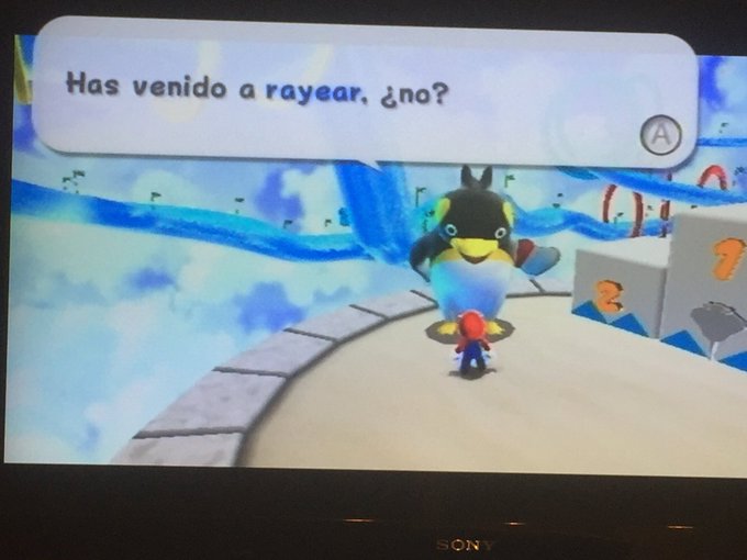Un pingüino le dice a Mario: "Has venido a rayear, ¿no?".